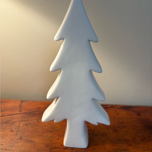 Ceramic Christmas Tree White Holiday Decor 11x6” - Picture 4 of 7
